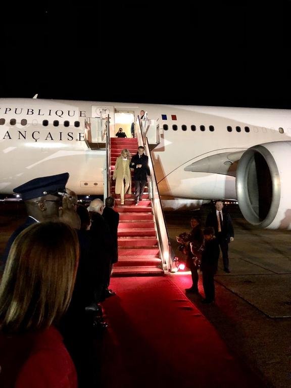 الرئيس الفرنسي إيمانويل ماكرون يصل إلى واشنطن في زيارة دولة تستمر ثلاثة أيام يلتقي خلالها نظيره الأميركي جو بايدن في البيت الأبيض للمرة الأولى#الولايات_المتحده #فرنسا #واشنطن #باريس #بايدن #ماكرون