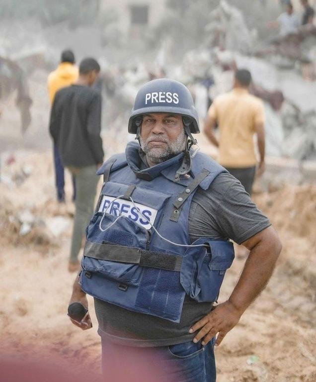 وصول الصحافي الفلسطيني...