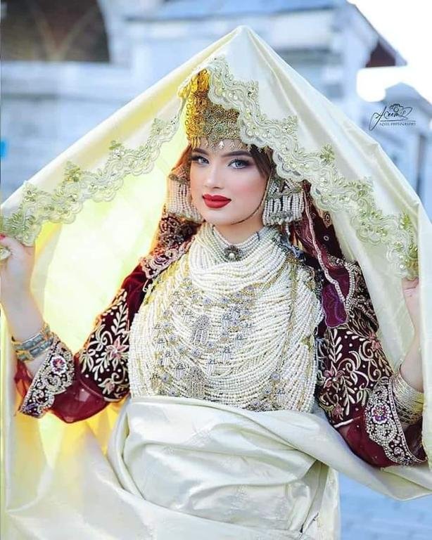 جمال اللباس التقليدي الجزائري ، الشدة الجزائرية بين الماضي و الحاضر #اللباس_التقليدي_الجزائري #التراث_الجزائري الأصيل #الجزائر