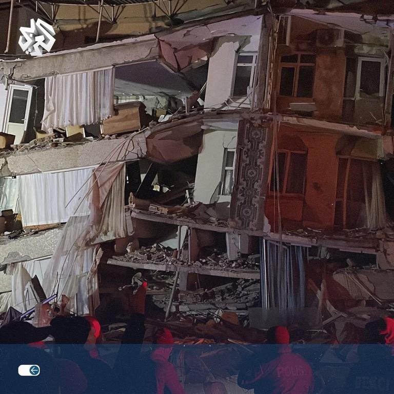 زلزال بقوة 7.4 درجات يضرب ولايات جنوبي تركيا ومركزه ‎كهرمان مرعش. وانهيار عدة مبان في سوريا بسبب هذا الزلزال. نسأل الله السلامة والعافية واللطف بأحوالنا.#ضع_بصمتك