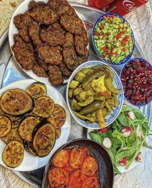 تقديم أطباق رمضانية...