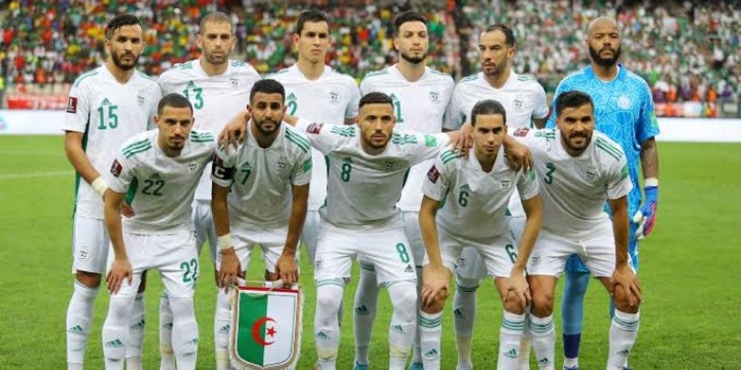 التراس المنتخب الجزائري .