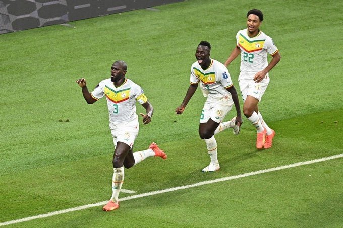 #عاجل | منتخب السنغال يكسب الإكوادور بثنائية (2-1) ويتأهل إلى الدور المقبل- رسميًا | منتخب السنغال خامس المتأهلين لـ دور الـ 16 من مونديال قطر #السنغال #قطر #كأس_العالم #الاكوادور #مباريات_اليوم