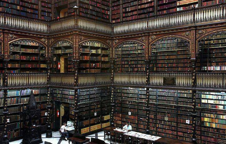 مكتبة #ريو_ديجانيرو في...