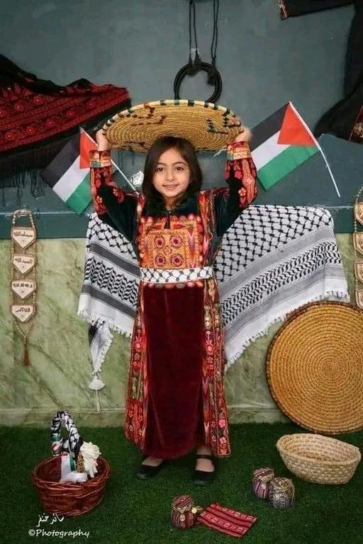 اللباس التقليدي الفلسطيني...