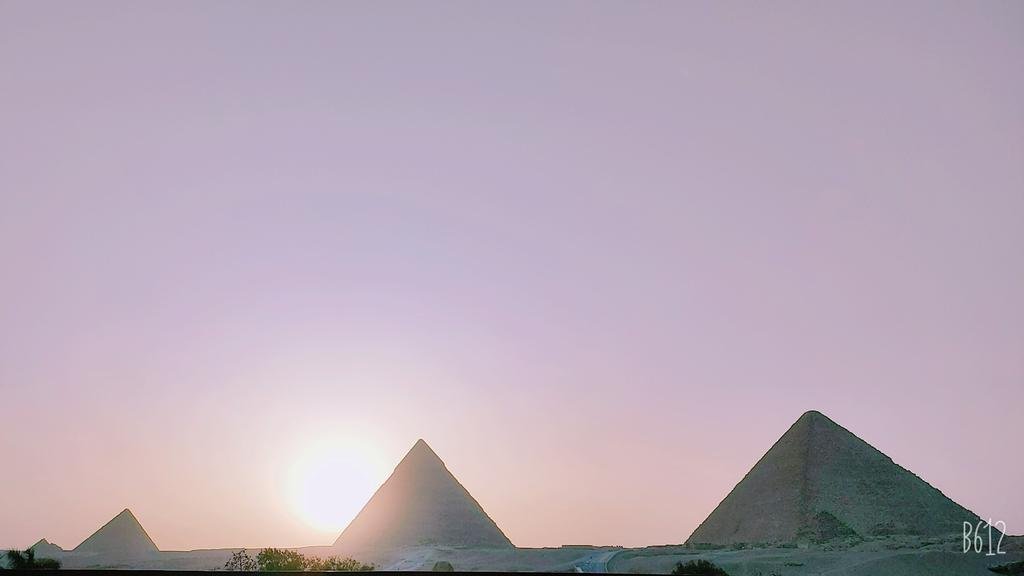 الاهرامات .... مصر...
