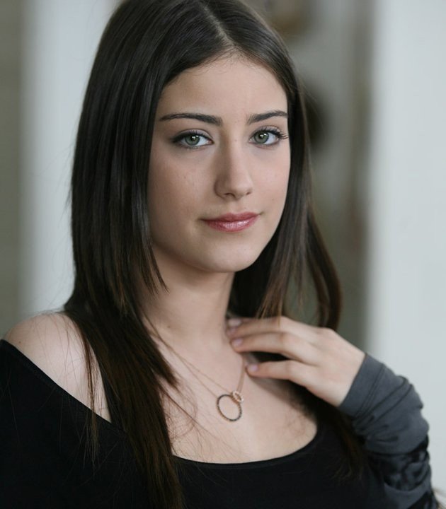 Leyla Hazal Kaya (October 1, 1990) is a Turkish actress. She is best known for playing the role of Nihal Ziyagil in the TV series Aşk-ı Memnu, Feriha Sarrafoglu, Adını Feriha Koydum (2011–2012) and Filiz in Bizim Hikaye (inspired by the British TV show Shameless) (2017–2019).https://instagram.com/hazalkaya?igshid=OGQ2MjdiOTE=